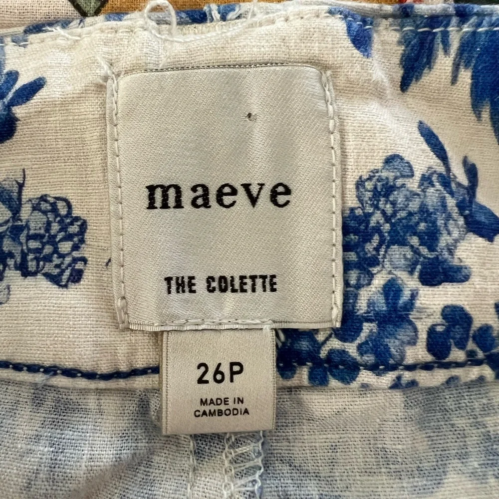 Maeve Blue Floral Cropped Pants - Picture 7 of 11